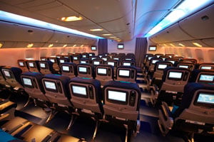 777 300 ER divertisements