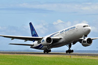 Boeing 777-200 LR