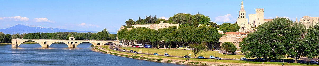Vol Saint-Denis vers Avignon TGV avec Air Austral